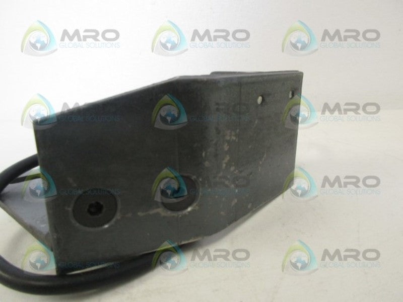 BALLUFF BES516-340-L-LNP-NC INDUCTIVE SENSOR (AS PICTURED) UNMP