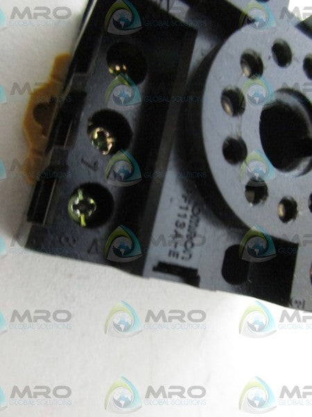 OMRON PF113AE RELAY SOCKET UNMP