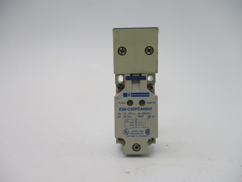 TELEMECANIQUE XS8-C40PC440H7 12-48V NSNP