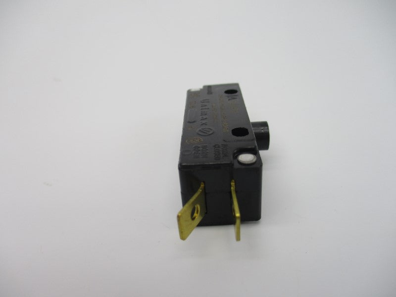 UNIMAX SKHPO 250VAC 15A NSNP