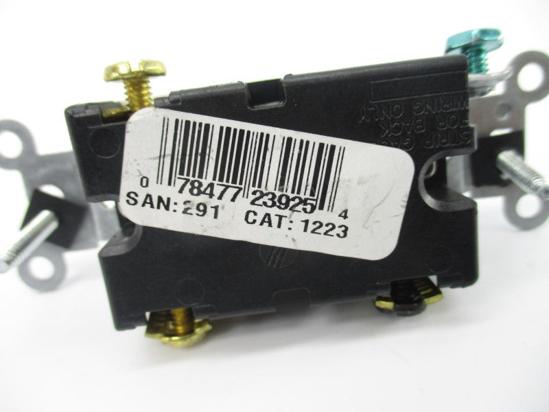 LEVITON 1223 120/277VAC 20A NSNP