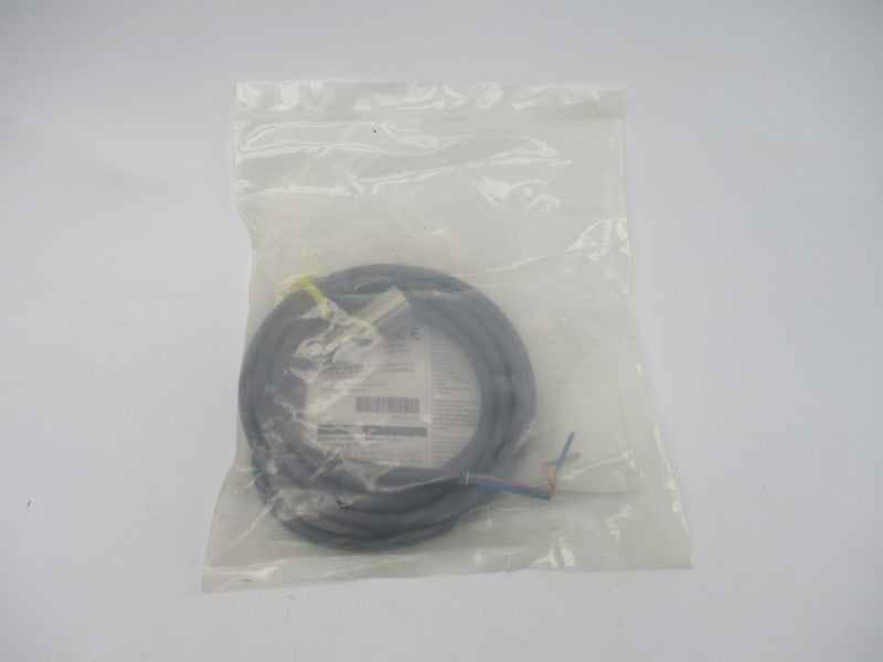 OMRON E2E-X7D2-US 12-24VDC 2M NSMP
