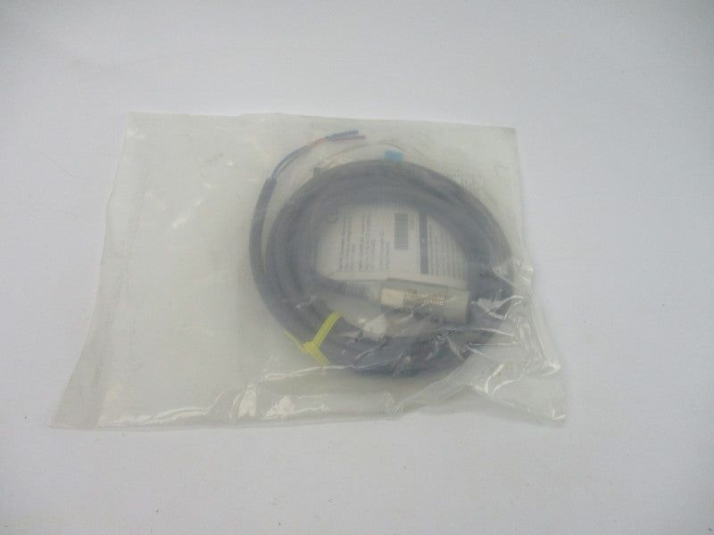OMRON E2E-X14MD1-US 12-24VDC 2M NSMP