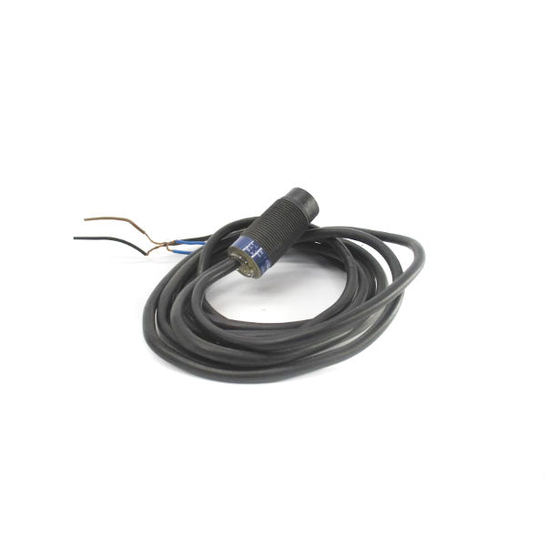 TELEMECANIQUE XS4P18AB110 12-48V NSNP