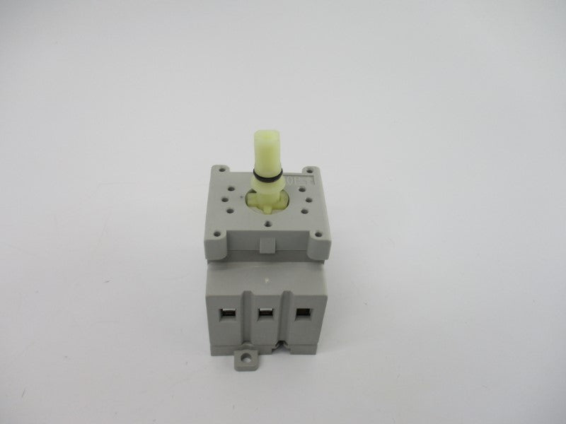 INDUSTRIAL SPARE PART 194E-E25-1753 SER. B 690V 25A NSNP