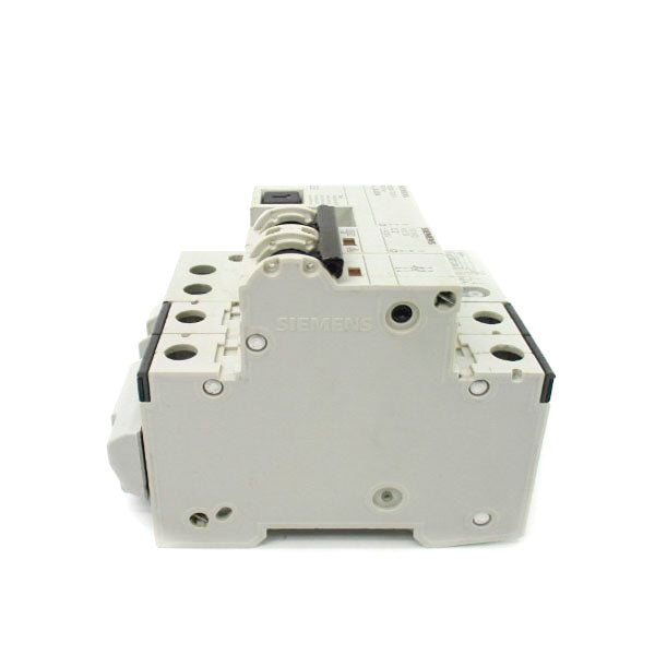 SIEMENS 5SM2322-0 W/ 5SY62 400V 0.03A UNMP