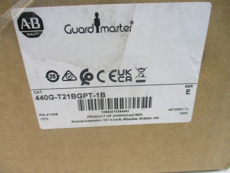 ALLEN BRADLEY 440G-T21BGPT-1B SER. E 24VAC/DC 10A (BR/WH) NSMP