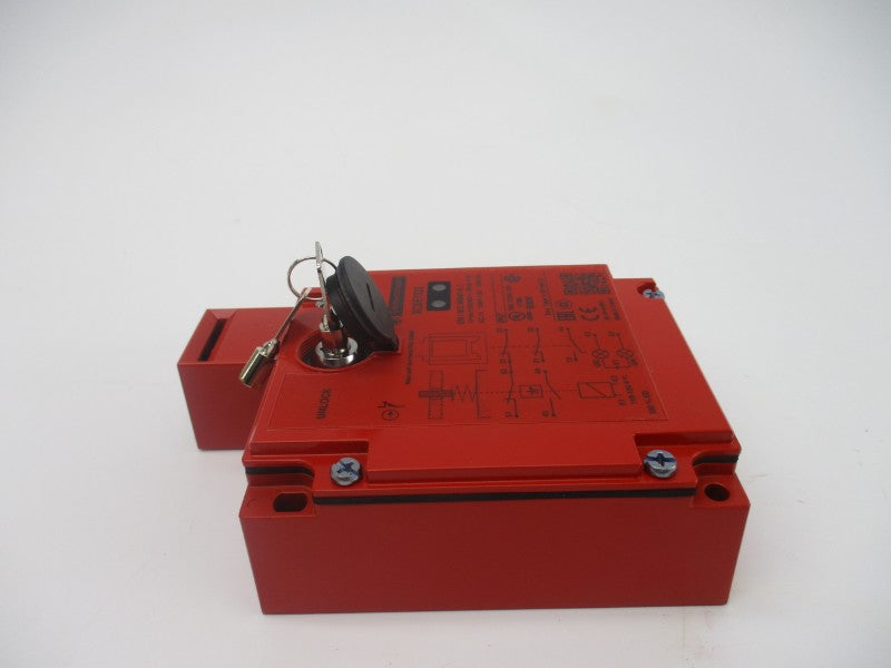 TELEMECANIQUE XCSE7333 110/120V 1.5A NSMP