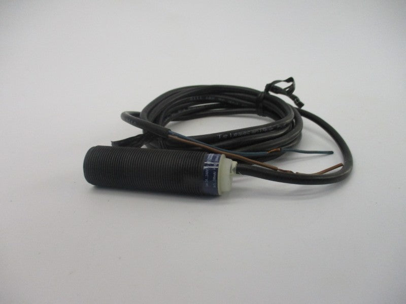 TELEMECANIQUE XS4P18MA230 24-240V NSNP
