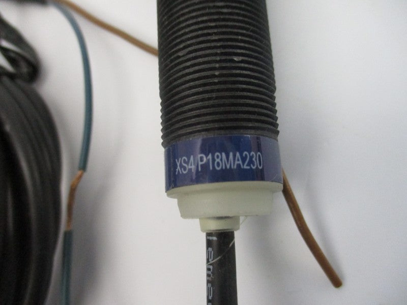 TELEMECANIQUE XS4P18MA230 24-240V NSNP