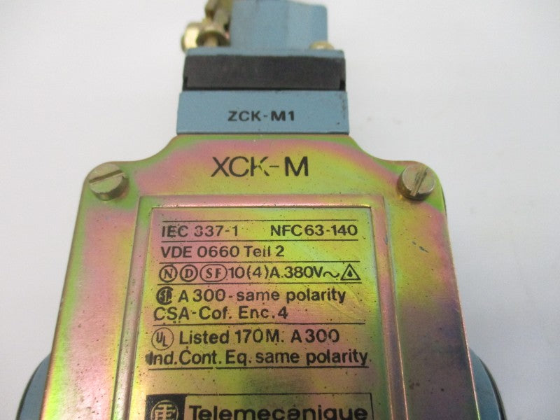 TELEMECANIQUE XCK-M115 380V 10A NSNP