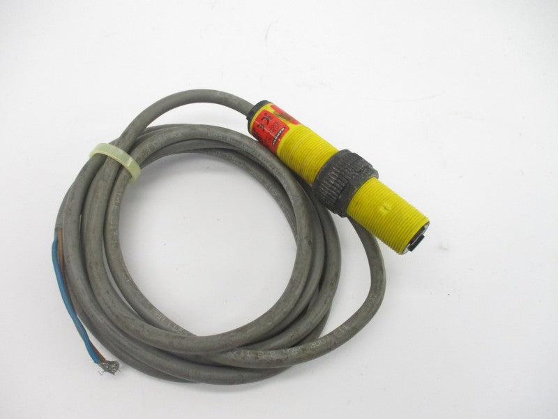 BANNER ENGINEERING S18AW3FF100 20-250V UNMP