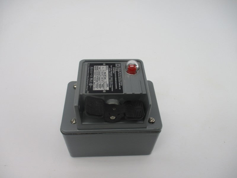 SQUARE D 2510KW2C SER. B 600V 30A NSNP