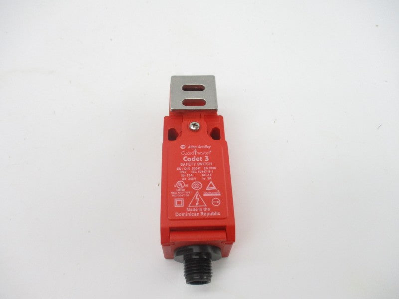 ALLEN BRADLEY 440K-C21068 SER. B 240V 10A (WH) NSMP