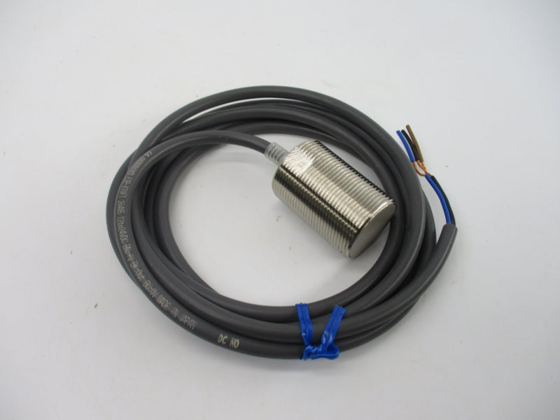 OMRON E2E-X10F1 12-24VDC NSNP