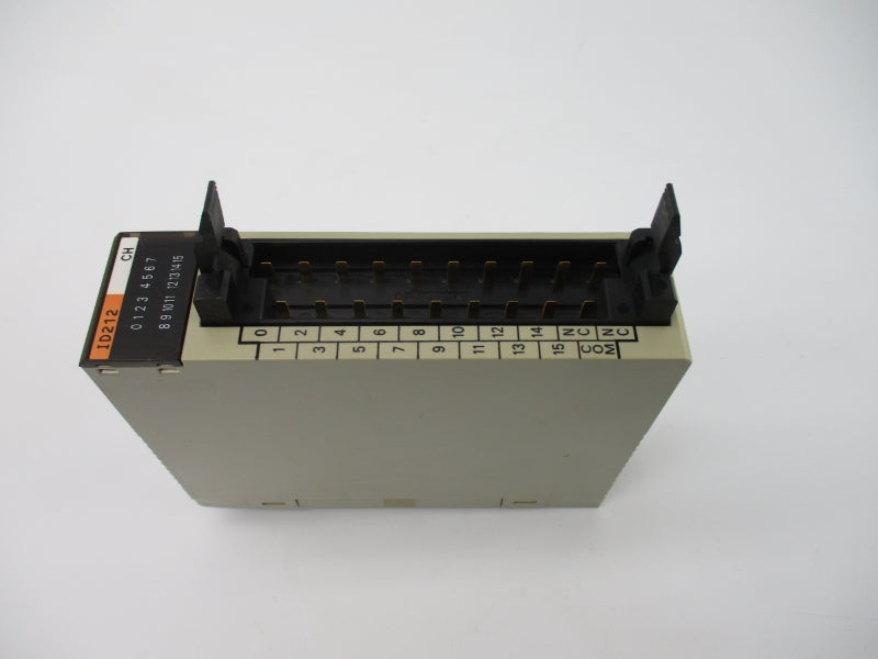OMRON C200H-ID212 24VDC (AS PICTURED) NSNP