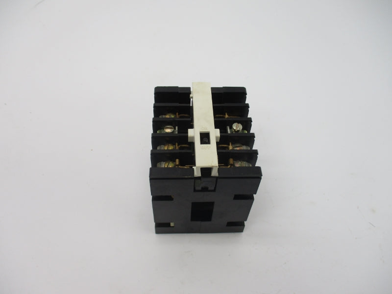 GENERAL ELECTRIC CR120AD02144AA SER. A 12VDC 10A NSNP