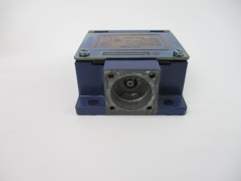 TELEMECANIQUE ZCKM1 240V 3A (AS PICTURED1) NSNP