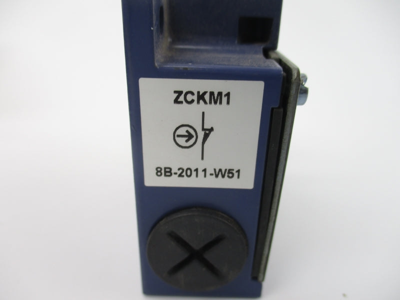 TELEMECANIQUE ZCKM1 240V 3A (AS PICTURED1) NSNP