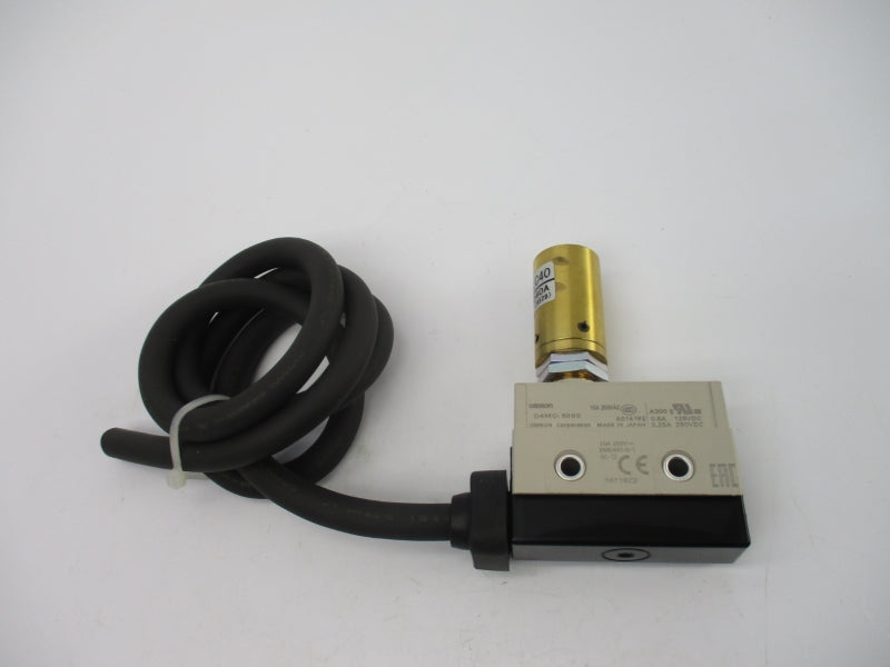 OMRON MDB-A040A W/ D4MC-5000 250VAC 10A NSMP