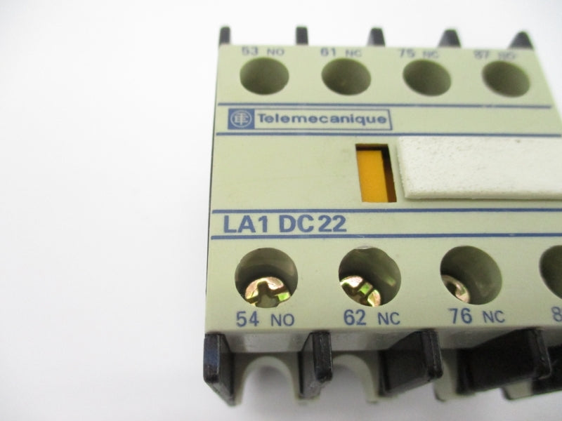 TELEMECANIQUE LA1DC22 690V 10A NSNP