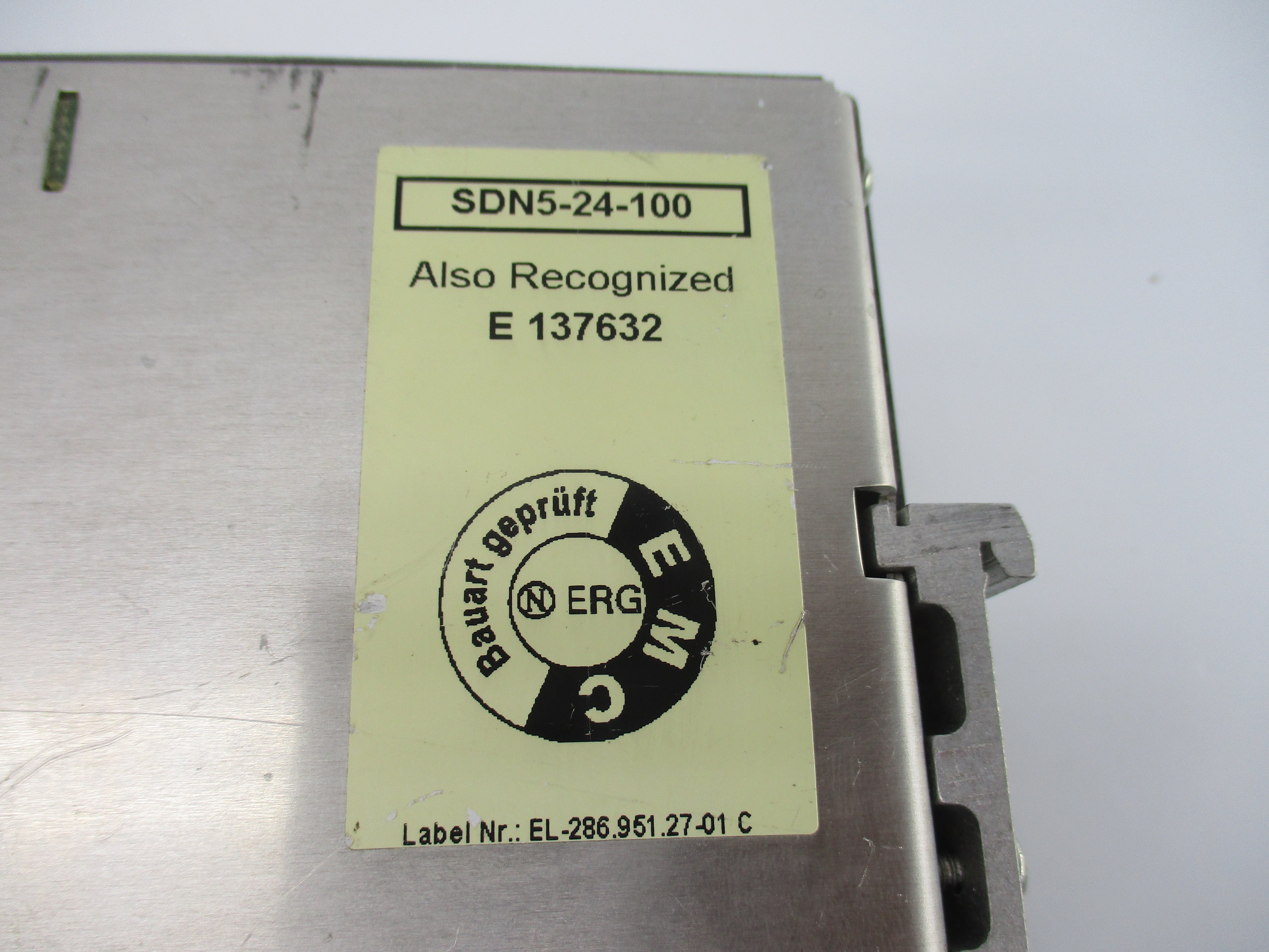 SOLA SDN5-24-100 115/230VAC 1.4-2.6A NSNP