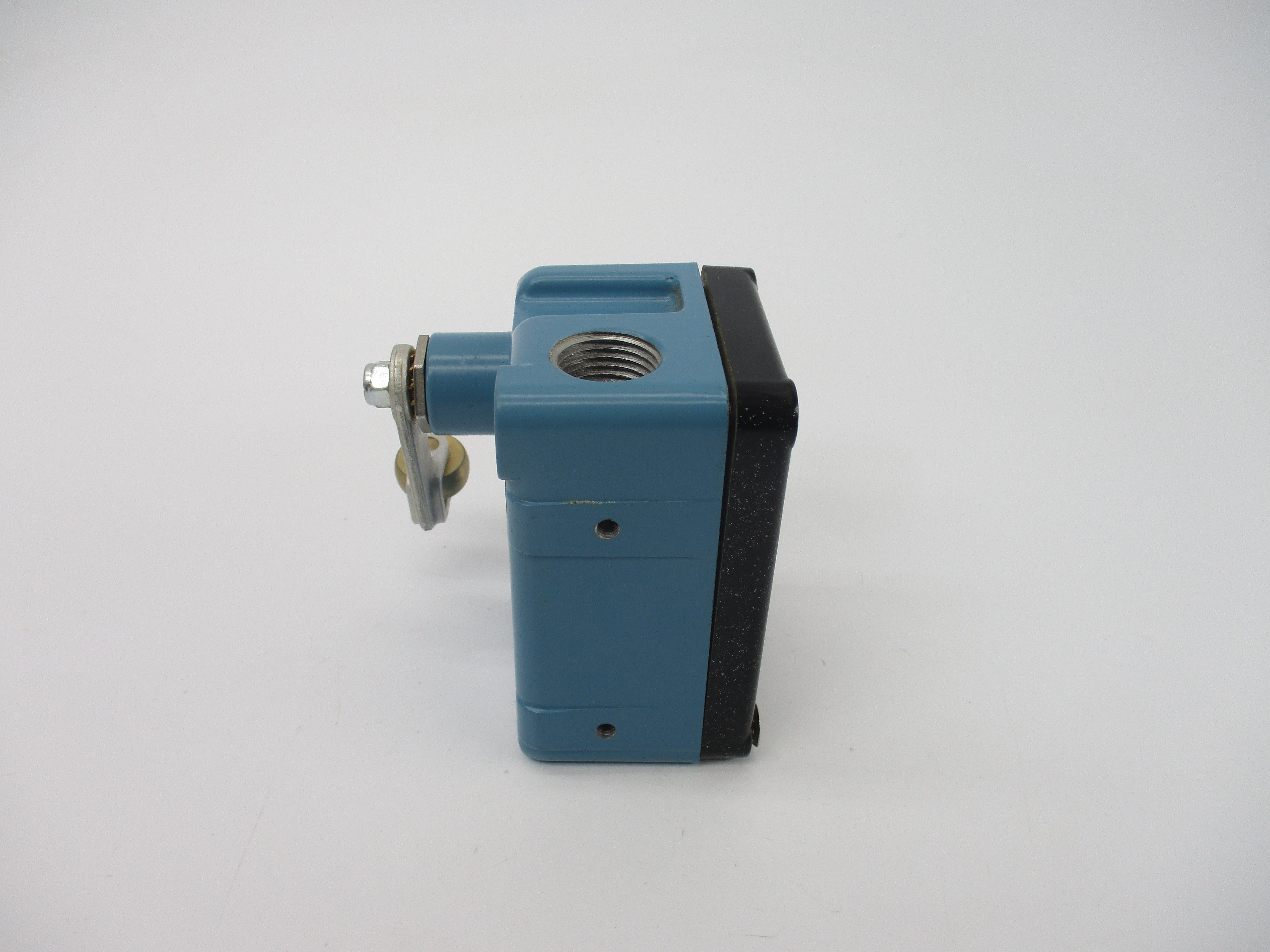 MICRO SWITCH OPD-AR30 250VAC 10A NSNP
