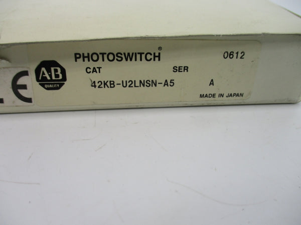 ALLEN BRADLEY 42KB-U2LNSN-A5 SER. A 12-24VDC (WH) NSMP