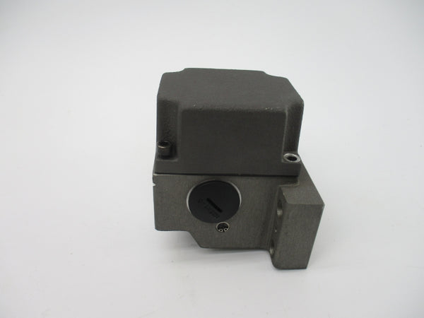 EUCHNER GLBF04R12-1514-M 085943 250VAC 10A NSNP