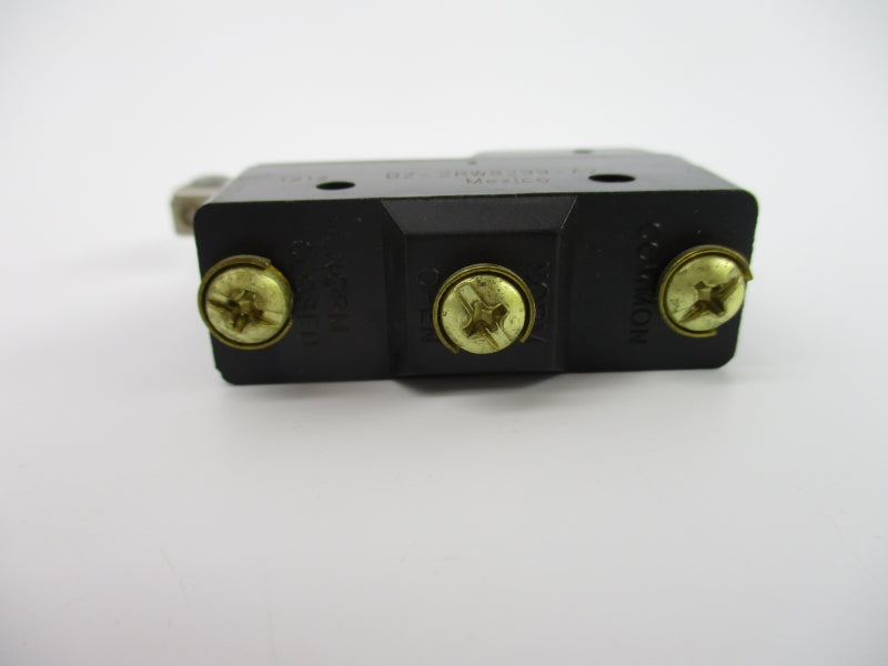 MICRO SWITCH BZ-2RW8299-A2 480VAC 15A NSNP