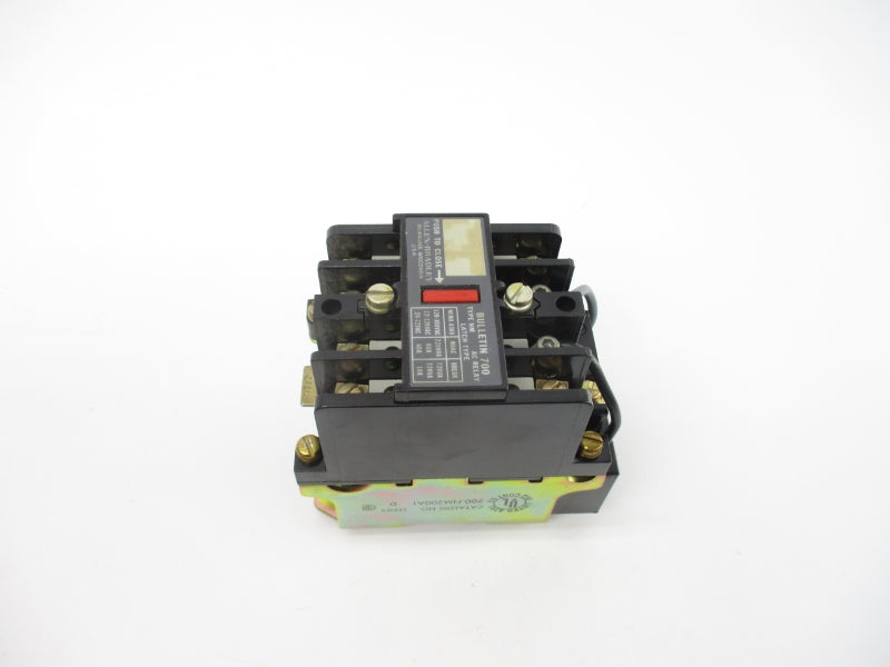 ALLEN BRADLEY 700-NM200A1 SER. D 110/120V NSNP
