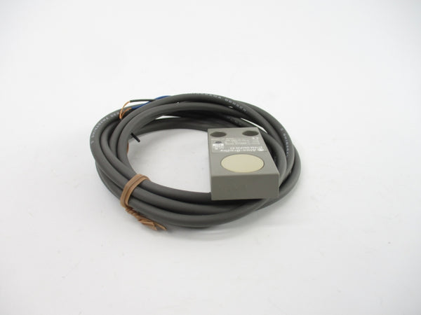 ALLEN BRADLEY 871FM-D5CP25-E2 SER. B 12-24VDC (WH) NSMP
