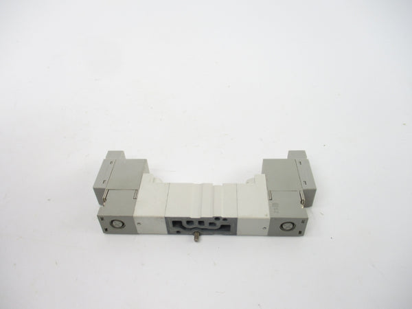SMC SYJ3233-5MR 24VDC NSNP