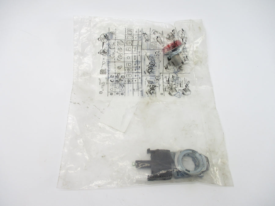 ALLEN BRADLEY 800FM-P4MN3R SER. A NSMP