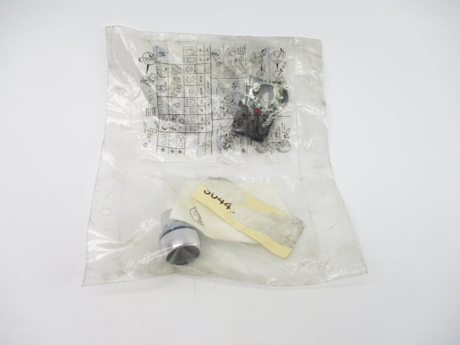 ALLEN BRADLEY 800FM-FA2MX01 SER. A NSMP