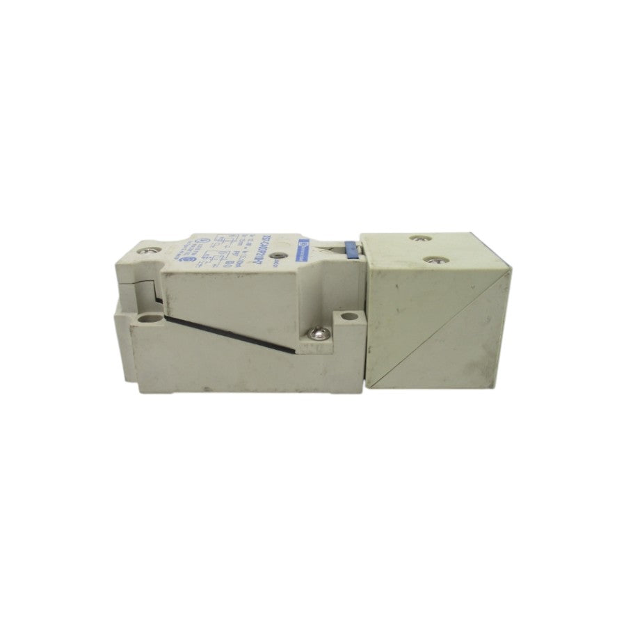 TELEMECANIQUE XS7-C40DP210H7 12-48V NSNP