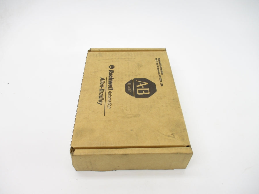 ALLEN BRADLEY 1746-OB16E SER. B 10-30VDC DATE: 2016 NSFS