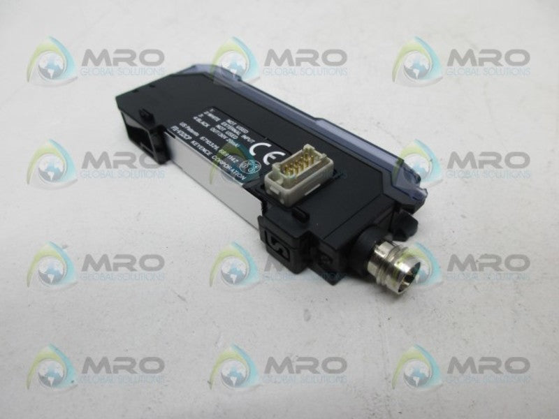 KEYENCE FS-V32CP PHOTOELECTRIC FIBER OPTIC SENSOR NSNP
