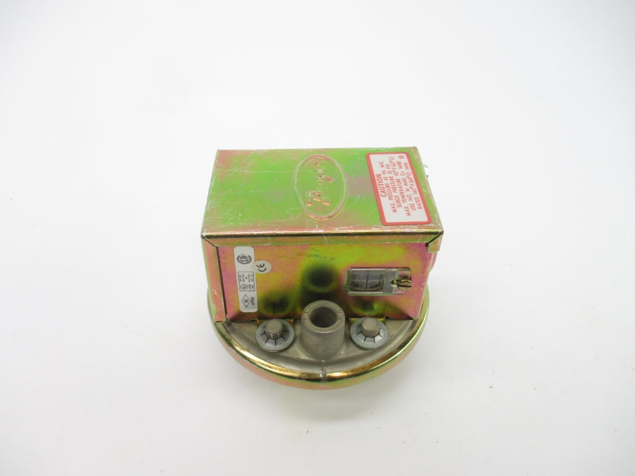 DWYER 1996-20 480VAC 15A 10PSI NSNP