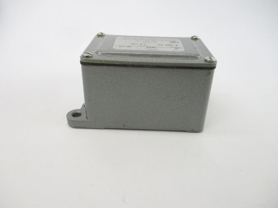 UNITED ELECTRIC J6-9568 125-250VAC 15A 0-200PSI NSNP