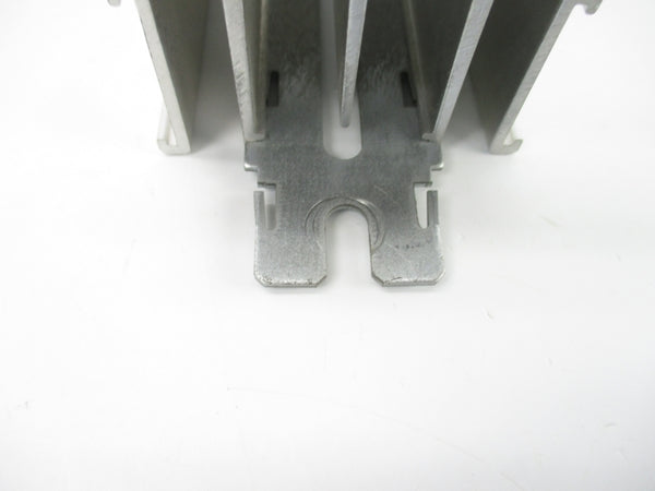 LENZE E82EV371_2B 00421876 240V 5.0A UNMP