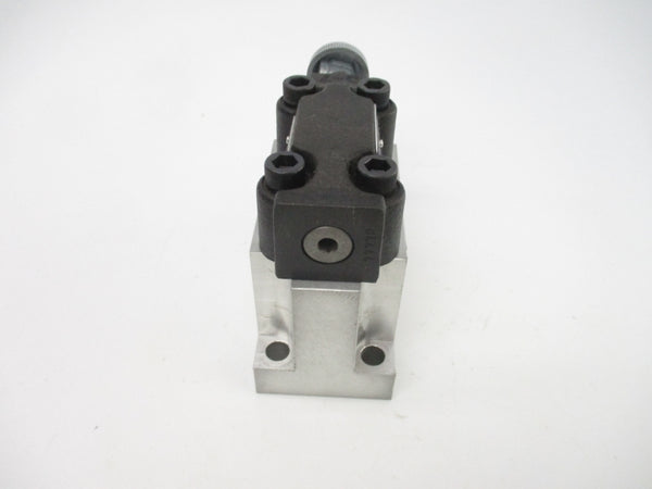 PARKER R4V06-00311A1200 UNMP