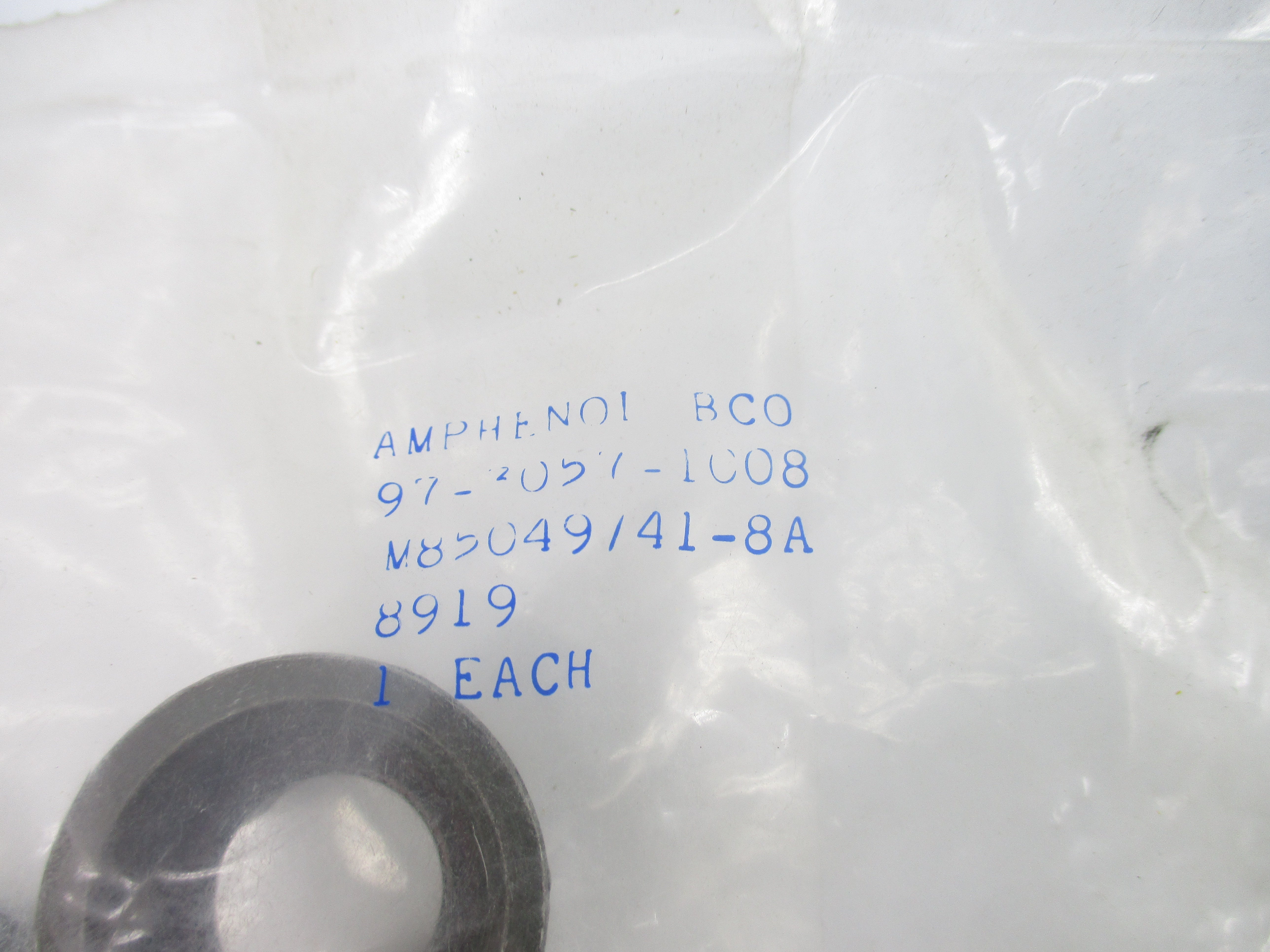 AMPHENOL 97-305-1008 M85049/41-8A NSMP