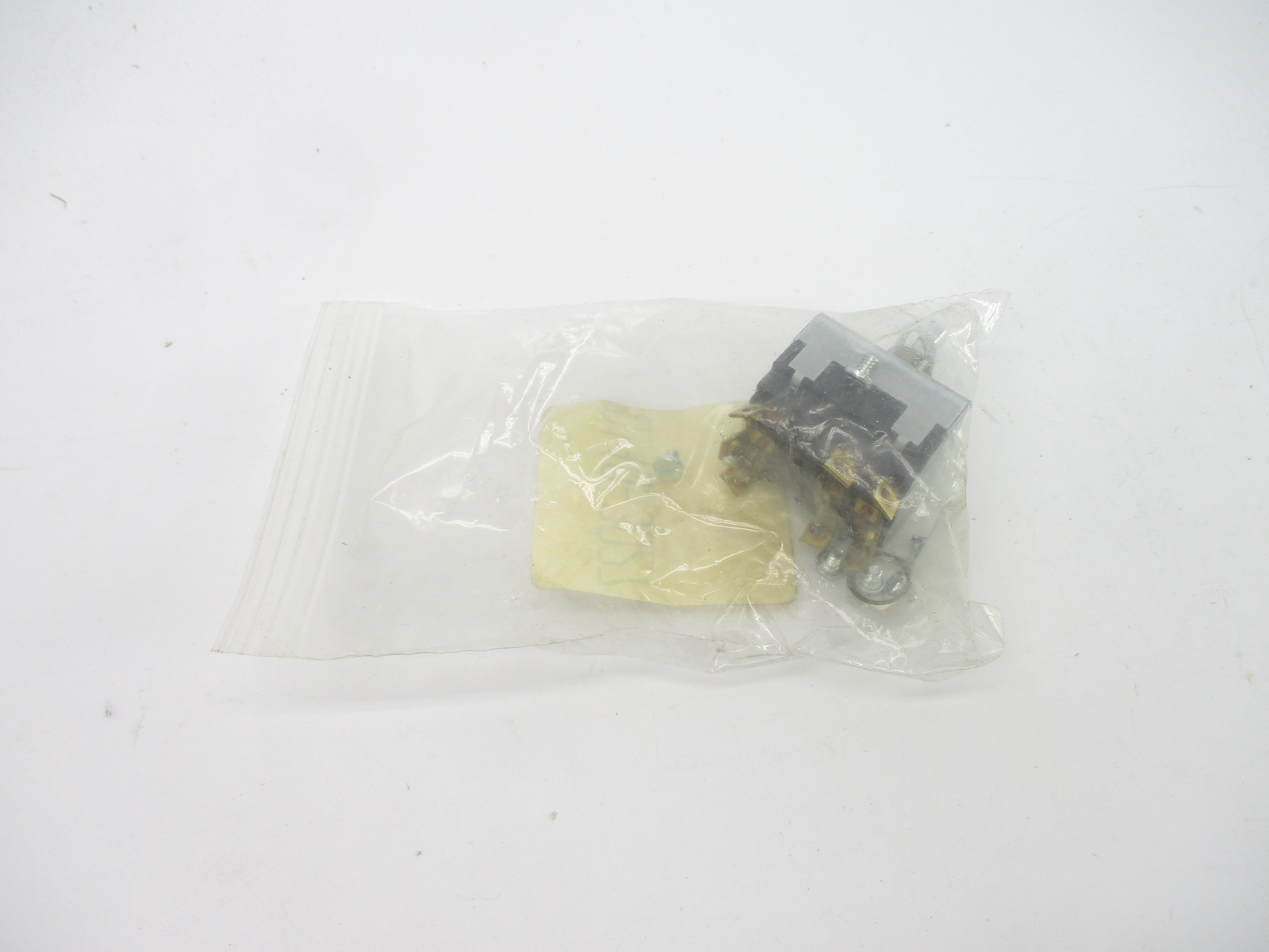 SWITCH 0140-3027 NSMP