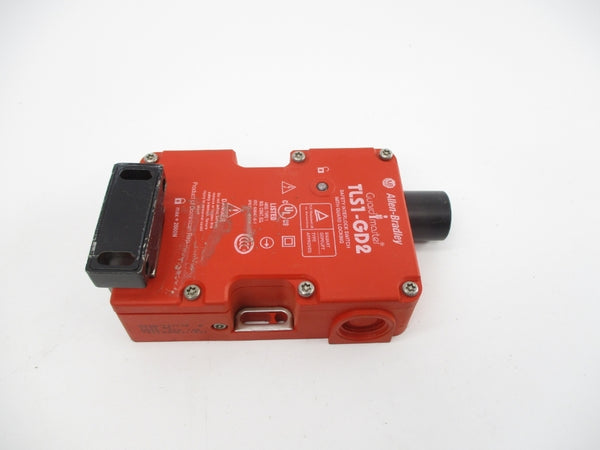 INDUSTRIAL SPARE PART 440G-T27174 SER. E 110VAC 10A UNMP