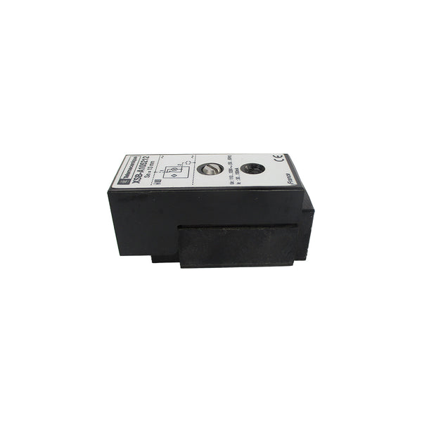 TELEMECANIQUE XSB-A105212 110/120V NSNP
