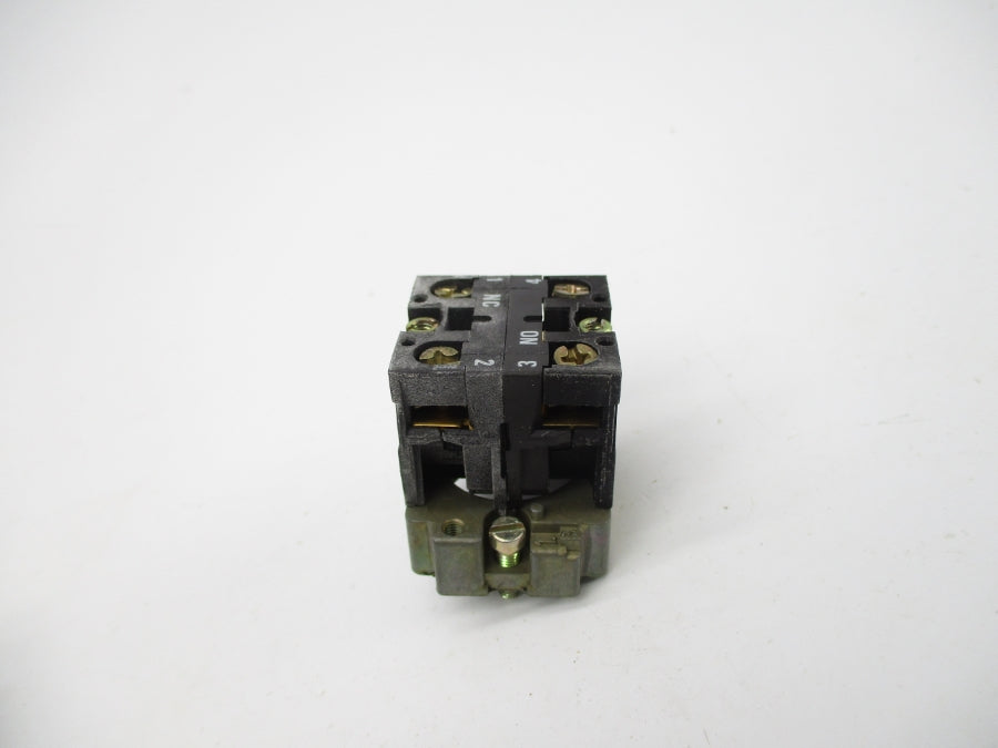 TELEMECANIQUE ZB2BZ105 500V 10A NSMP
