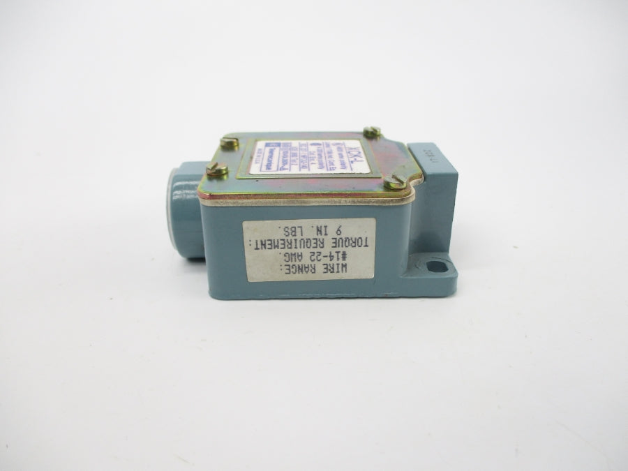 TELEMECANIQUE XCK-L 380V 10A (AS PICTURED1) NSNP