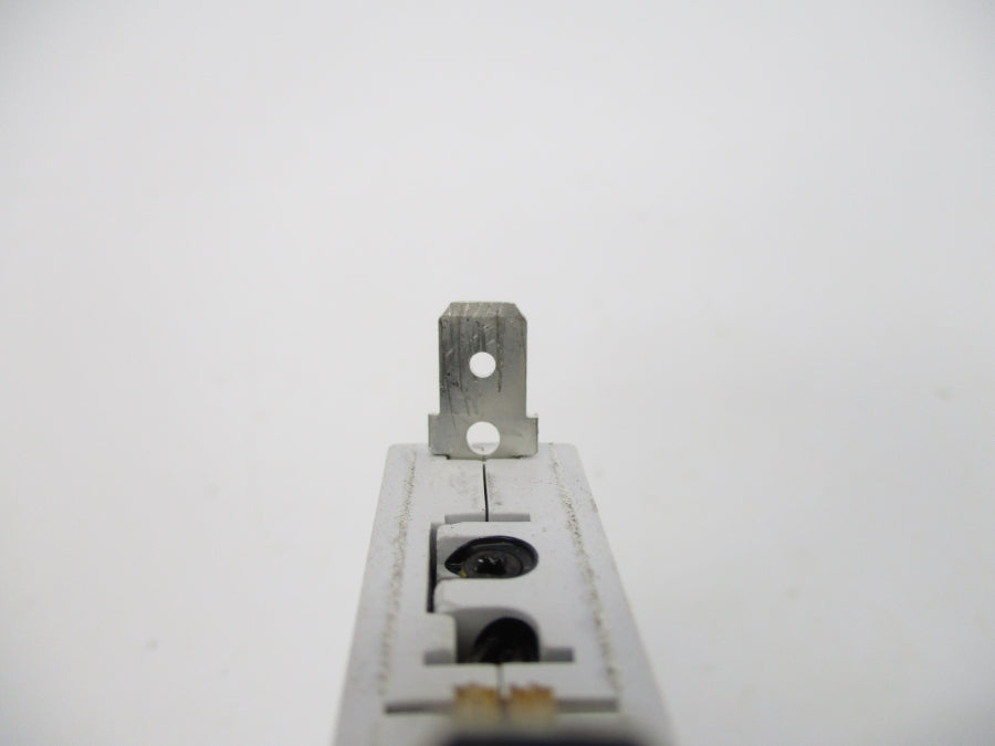 ETA 3400-IG2-P10 240VAC 5A UNMP