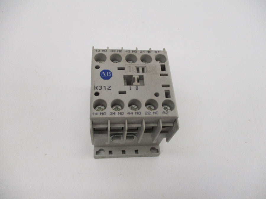 ALLEN BRADLEY 700-K31Z-ZJ SER. B 24VDC 10A NSNP